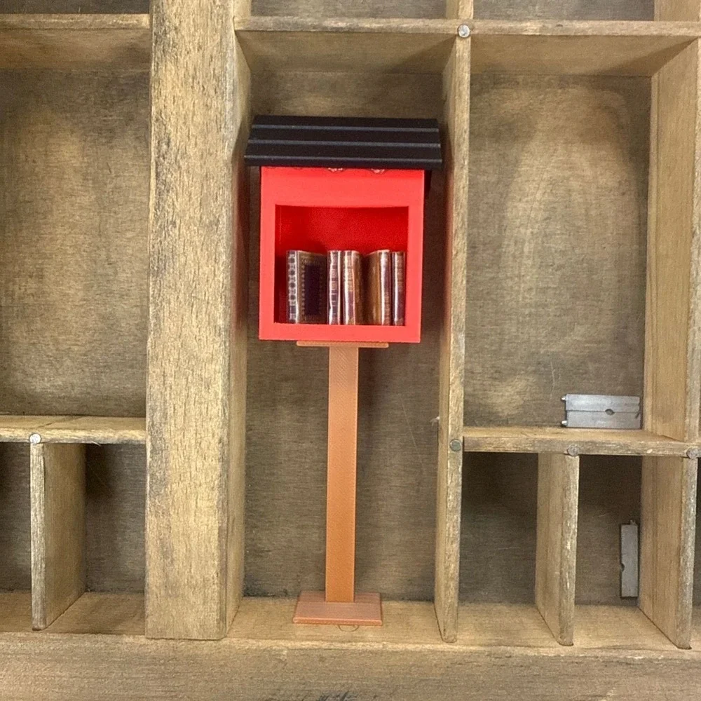 Little library with books for trinket shelf 3d‎ printed